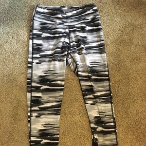 NWT - Aerie Sport Cropped Leggings